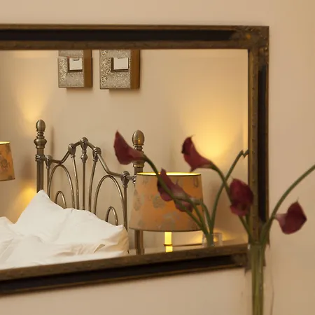 Boutique Guest Accommodation Zephyrus-2