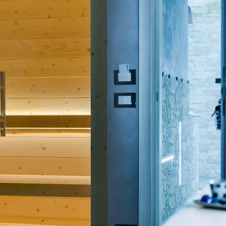 Excellence Suite-3