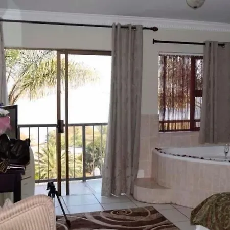 La Dolce Vita Guest House-2