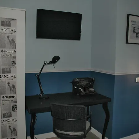 Hostal Vintage Santander-3