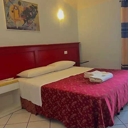 Fanti Rooms-3