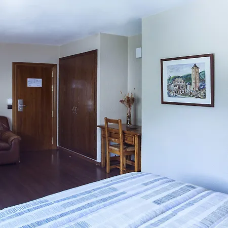 Hostal La Placa-2