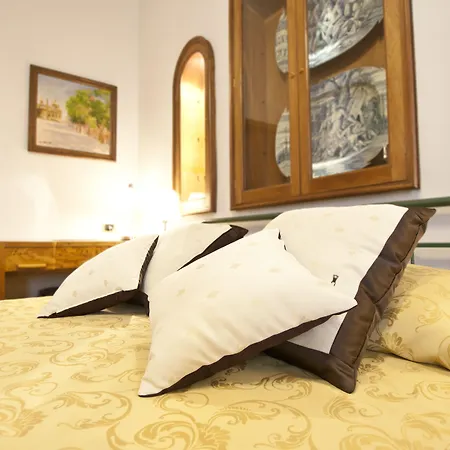 Guesthouse Borromeo Roma-3