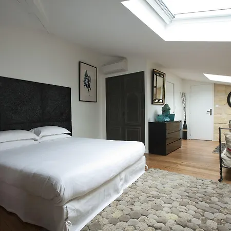 Une Chambre Chez Dupont-2