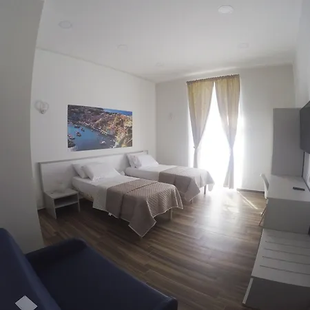 Rooms Stazione Centrale-3