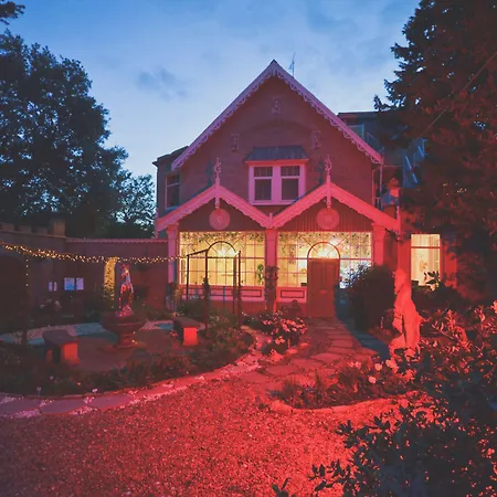 Enchanted Manor-3