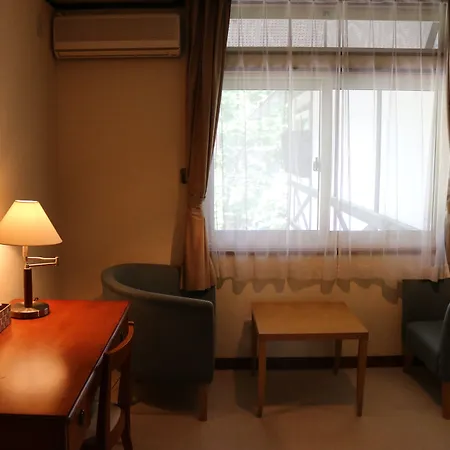 Petit Hotel Enchante-3
