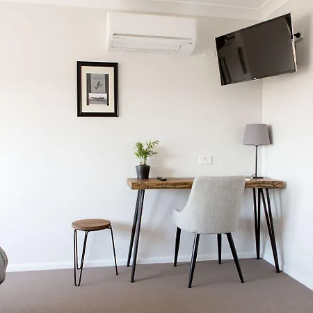 Skylodge Temora-2