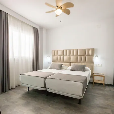 Bajondillo Beach Cozy Inns (Adults Only)-3
