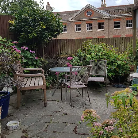 Castle House Guest House-2