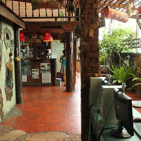 Shanti Lodge Bangkok-2