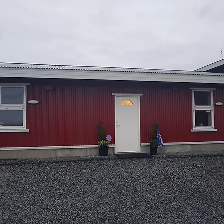 Skálatjörn Guesthouse-3