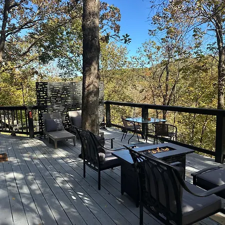 Henry Hollow Retreat Terrace-3