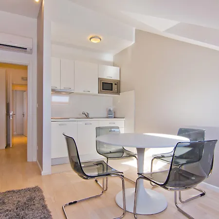 Laura Lux Suites-2