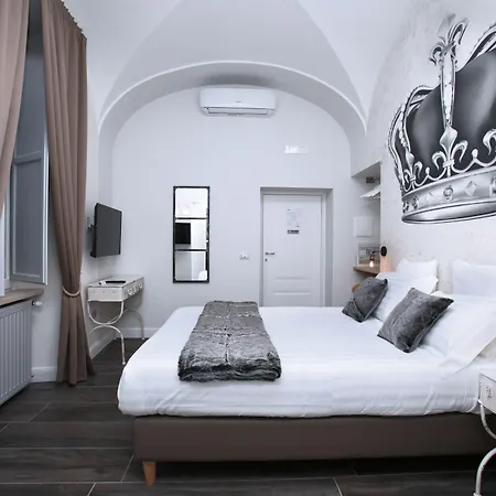 Trevi Contemporary Suite-2