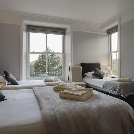 Lyndale Guest House-2