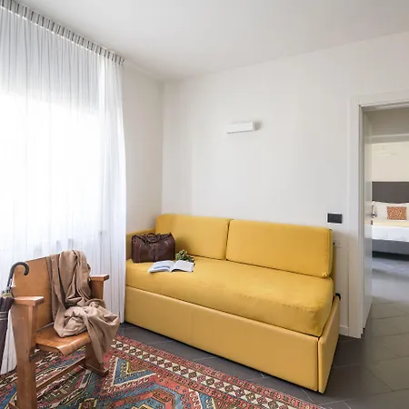 Foyer Rooms&Suites - Self Check-In-2