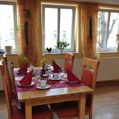 Hotel Hirsch Garni-3