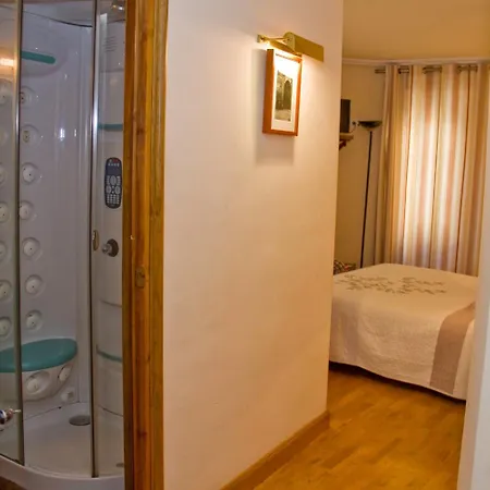 Hostal Las Coronas-3