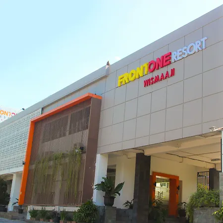 Front One Resort Yogyakarta-3