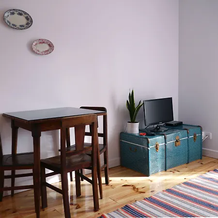 Cacilhas Guest Apartments-2
