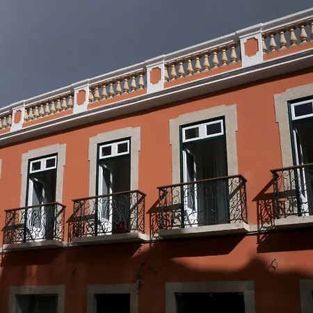 Cacilhas Guest Apartments-3