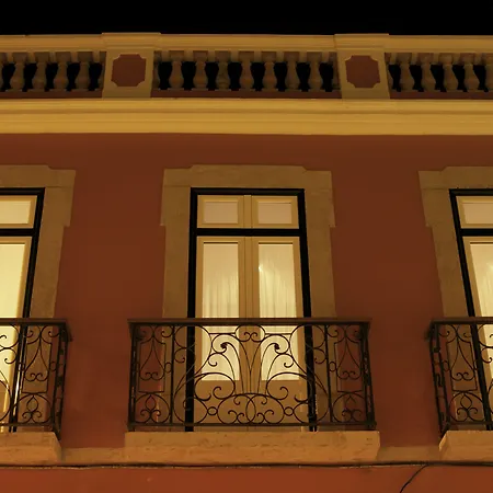 Cacilhas Guest Apartments-3