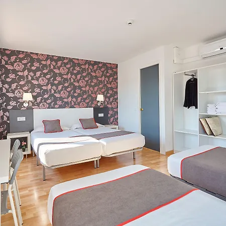 Hostal Mas Ferrer-3