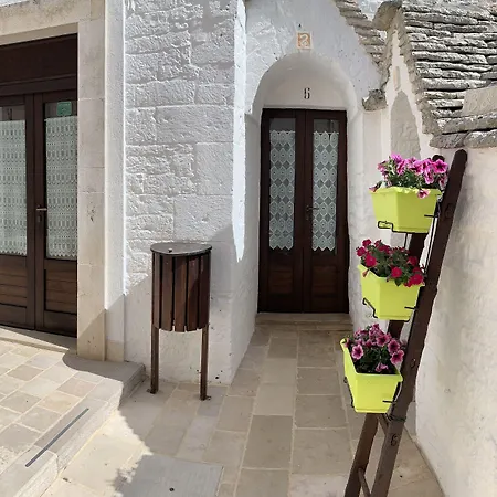 Trulli Family - Trulli&Cummerse-3