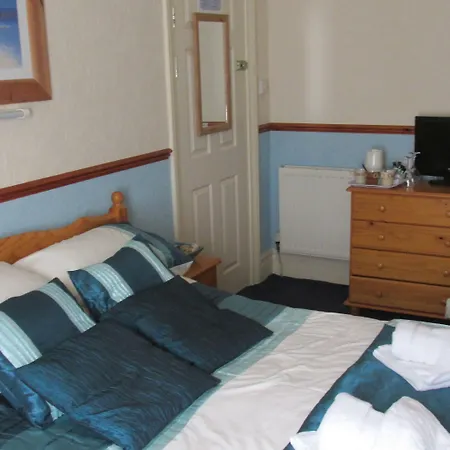 Tregella Guest House-3
