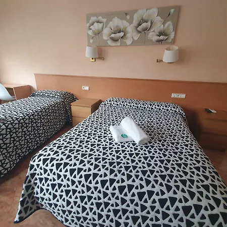 Hostal Rio De Castro-3