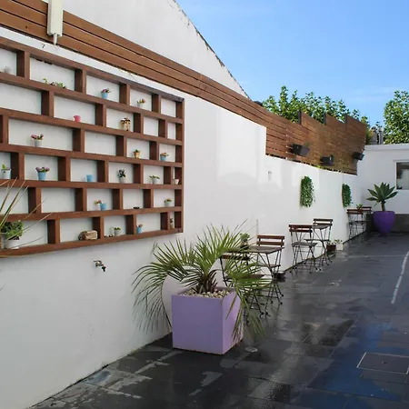 Vintage Place - Azorean Guest House-3