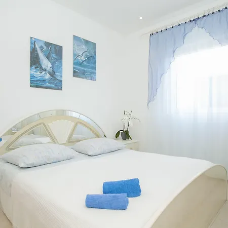 Guest House Mara-2