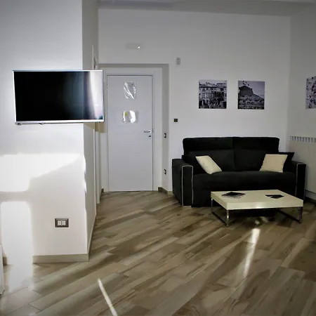 Hermes Rooms For Tourists-3