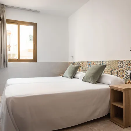 Hostal Baler-3