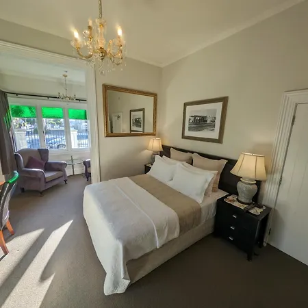 Ponsonby Manor-3