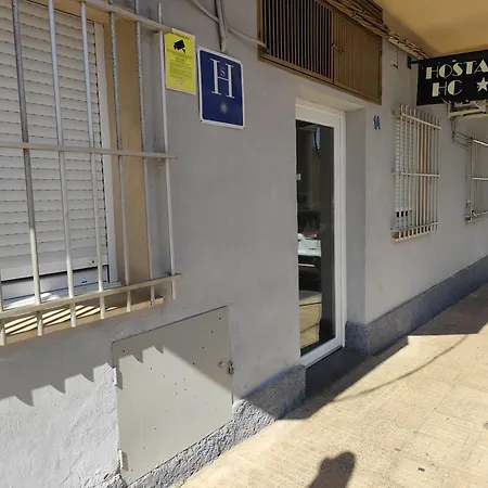 Hostal Hernan Cortes-2