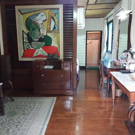 Gap'S House-2