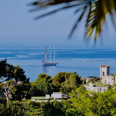 The Address Cassis-2