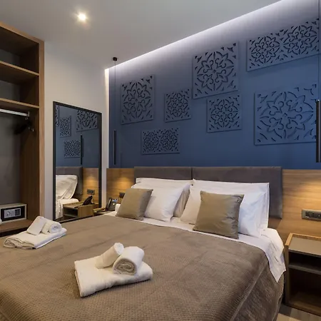 Giafra Luxury Rooms-3