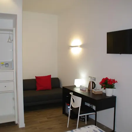 Travel House-3
