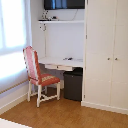 Hostal Misericordia-3