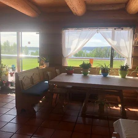 Cariboo Log Guest House-3