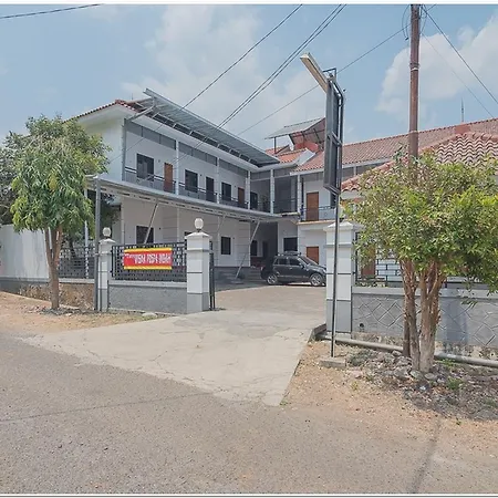 Reddoorz Plus Near Rsud Majalengka-3