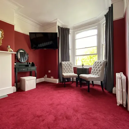 Blenheim Guest House-3