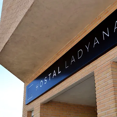 Hostal Lady Ana Maria-3