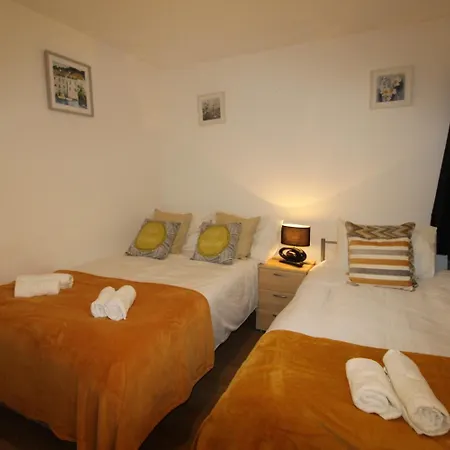 Peartree House-2