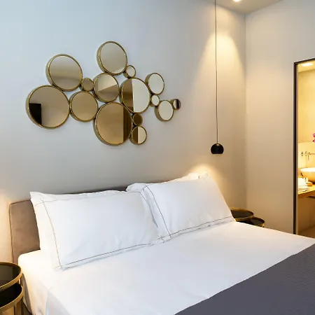 Elite Accommodations & Hydromassage Pool-3
