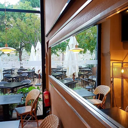 Hostal Parque Ibiza-3