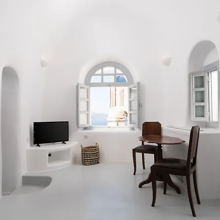 Oia Spirit Studios By Mary D Nomikou-3